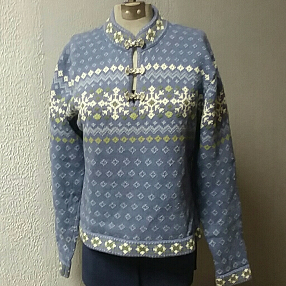 Classic Nordic Alpine Winter Sweater